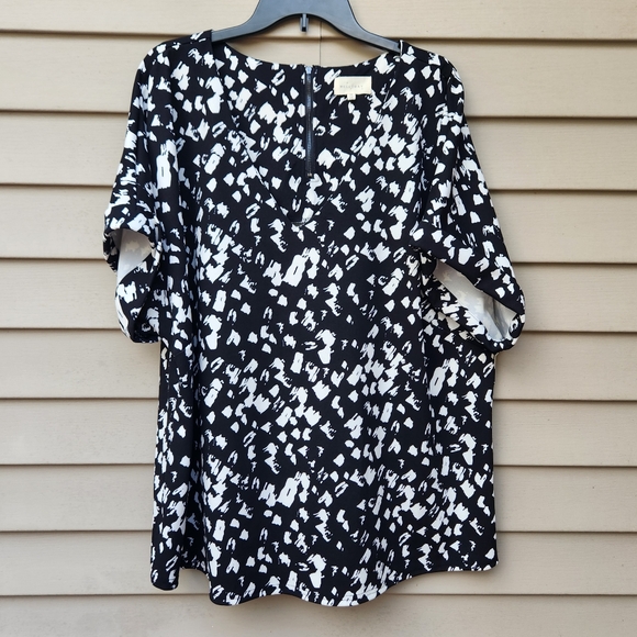 Melloday Plus Abstract Print Blouse Black White V-Neck Cuffed Sleeve Zipper - Picture 3 of 12